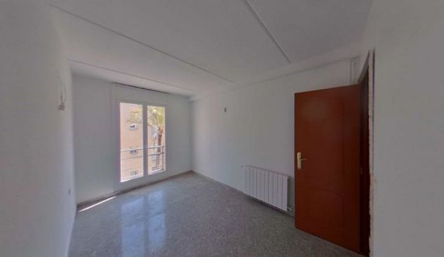 Foto 1 de Venta de piso en Onze de setembre - Sant Jordi de 3 habitaciones con balcón y calefacción