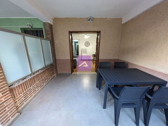 Foto 1 de Venta de piso en El Perelló - Les Palmeres - Mareny de Barraquetes de 2 habitaciones con terraza