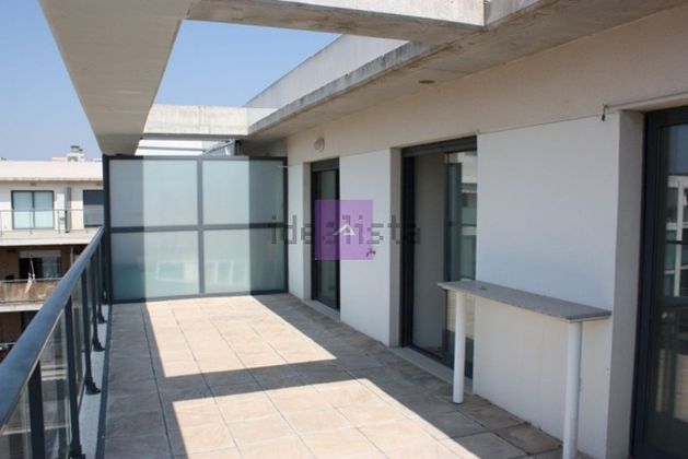 Foto 2 de Alquiler de ático en Valterna de 1 habitación con terraza y piscina