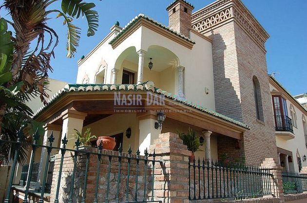 Foto 1 de Casa en venta en Chaparil - Torrecilla de 6 habitaciones con terraza y garaje