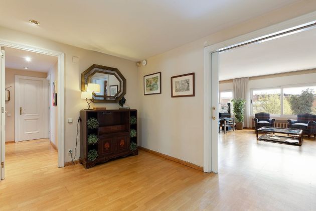 Foto 2 de Pis en venda a Les Tres Torres de 3 habitacions amb garatge i aire acondicionat