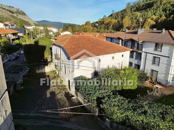 Foto 1 de Chalet en venta en barrio Otañes de 4 habitaciones con jardín y balcón