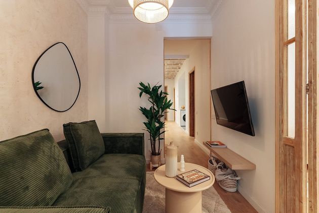 Foto 2 de Pis en lloguer a calle Roger de Flor de 1 habitació amb mobles i aire acondicionat