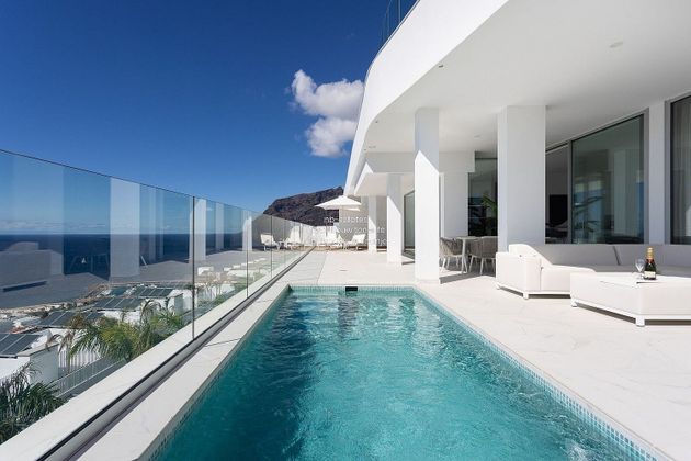 Foto 2 de Pis en venda a Acantilados de Los Gigantes de 2 habitacions amb terrassa i piscina