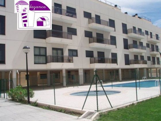 Foto 1 de Pis en venda a Parla Este de 3 habitacions amb terrassa i piscina