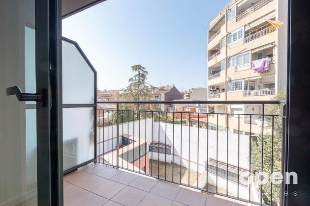 Foto 1 de Pis en venda a Plaça Catalunya - Escola Industrial de 2 habitacions amb terrassa i balcó