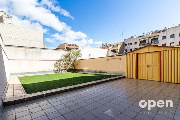 Foto 2 de Pis en venda a Plaça Catalunya - Escola Industrial de 2 habitacions amb terrassa i garatge