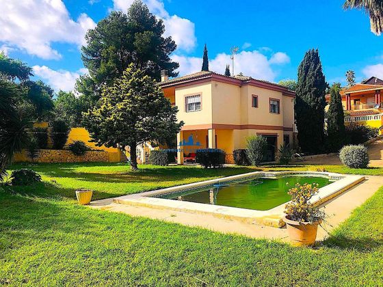 Foto 1 de Venta de casa en Turís de 4 habitaciones con terraza y piscina