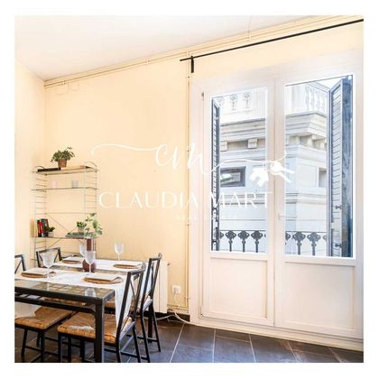 Foto 1 de Àtic en venda a calle De Fontanella de 2 habitacions amb balcó i aire acondicionat