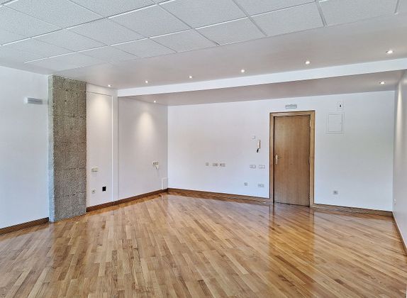 Foto 2 de Alquiler de oficina en Iturrama de 55 m²
