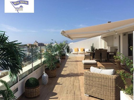 Foto 1 de Piso en venta en Ciutadella de 5 habitaciones con terraza y aire acondicionado