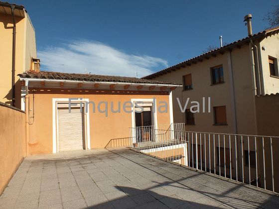 Foto 2 de Casa adossada en venda a Sant Julià de Vilatorta de 5 habitacions amb terrassa i balcó
