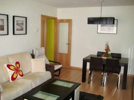 Foto 2 de Piso en venta en Burgo de Ebro (El) de 2 habitaciones con garaje y calefacción
