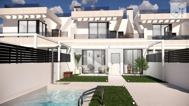 Foto 2 de Casa rural en venta en Rojales de 3 habitaciones con terraza y piscina