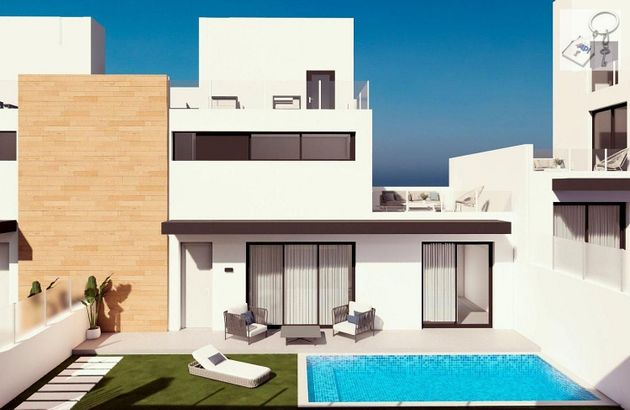 Foto 1 de Venta de casa rural en Campos de Golf - Villa Martin - Los Dolses de 3 habitaciones con terraza y piscina