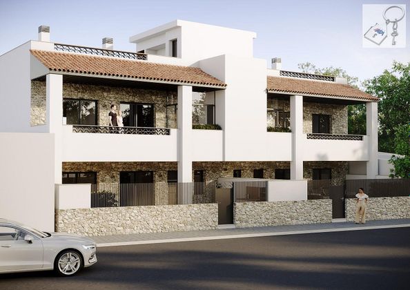 Foto 1 de Casa en venda a El Fondo de les Neus-El Hondon de las Nieves de 3 habitacions amb terrassa i aire acondicionat