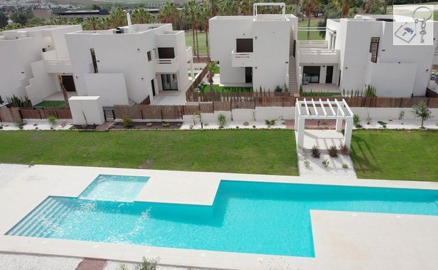 Foto 1 de Casa en venda a Algorfa de 2 habitacions amb terrassa i piscina