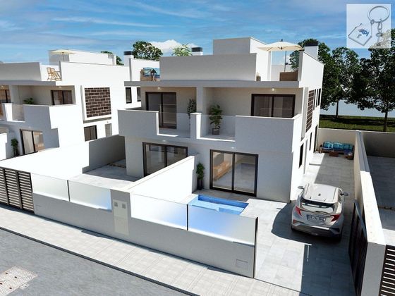 Foto 2 de Casa en venta en San Pedro del Pinatar de 3 habitaciones con piscina y garaje