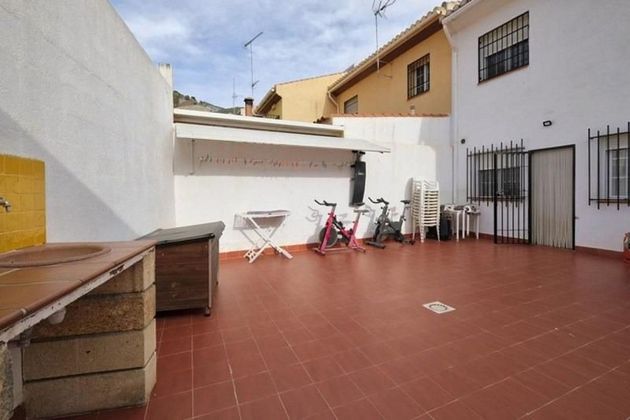 Foto 2 de Xalet en venda a calle Andrés Segovia de 3 habitacions amb terrassa i aire acondicionat