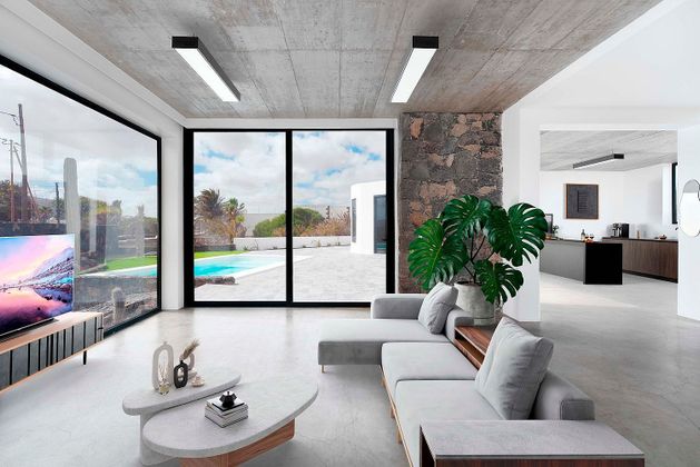 Foto 2 de Xalet en venda a El Islote de 3 habitacions amb terrassa i piscina