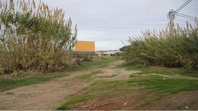 Foto 2 de Terreno en venta en Playa de Almazora-Ben Afeli de 2546 m²
