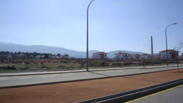 Foto 2 de Venta de terreno en Alhendín de 8441 m²