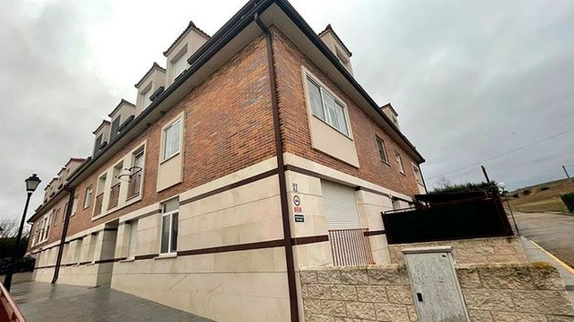 Foto 1 de Venta de piso en Hontanares de Eresma de 2 habitaciones con terraza y garaje