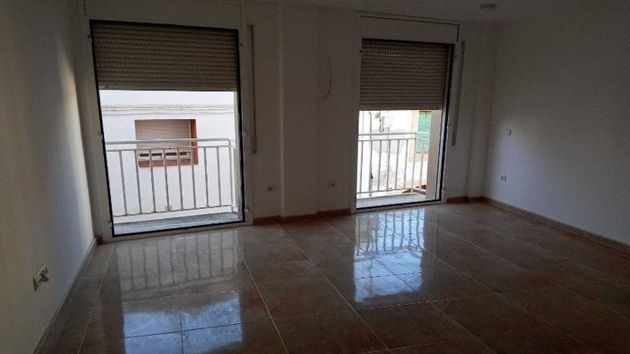 Foto 2 de Piso en venta en Sant Martí Sarroca de 3 habitaciones con aire acondicionado