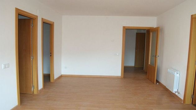 Foto 2 de Venta de piso en Almacelles de 2 habitaciones con terraza y ascensor
