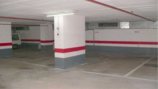 Foto 2 de Garatge en venda a La Vall d'Hebron de 15 m²