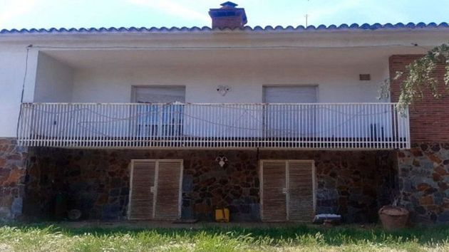 Foto 1 de Venta de casa en Corbera de Llobregat de 5 habitaciones con piscina y aire acondicionado