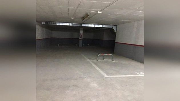 Foto 2 de Garaje en venta en Poble Nou - Zona Esportiva de 12 m²