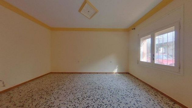 Foto 2 de Piso en venta en Llançà de 3 habitaciones con terraza