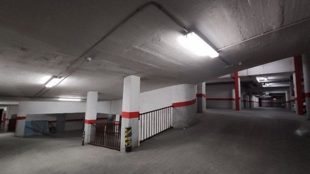 Foto 2 de Garaje en venta en Guadix de 27 m²