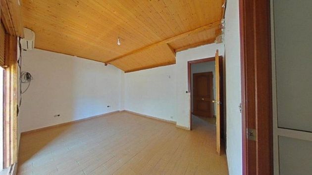 Foto 2 de Piso en venta en Lucena de 4 habitaciones con garaje y aire acondicionado