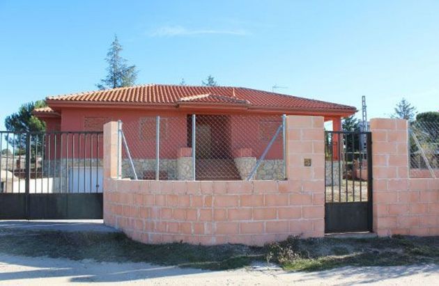 Foto 1 de Venta de casa en Berrueco (El) de 1 habitación y 186 m²