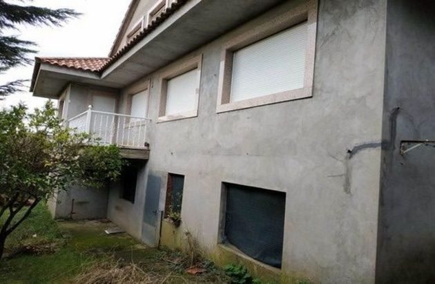 Foto 1 de Casa en venda a Cabral - Candeán de 4 habitacions amb garatge i jardí