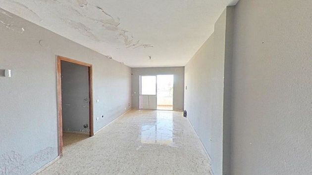 Foto 1 de Pis en venda a Nueva Alcalá de 3 habitacions i 86 m²