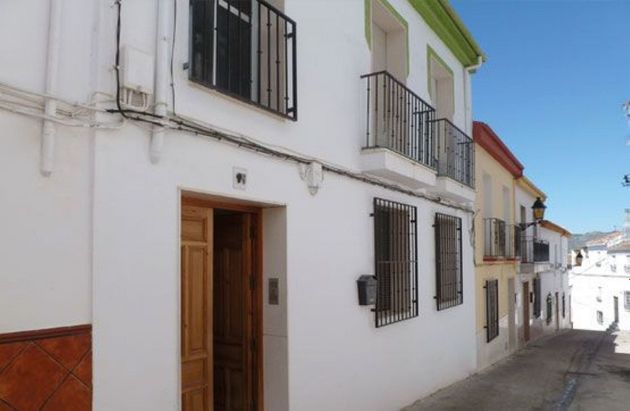 Foto 1 de Venta de piso en Priego de Córdoba de 3 habitaciones y 130 m²