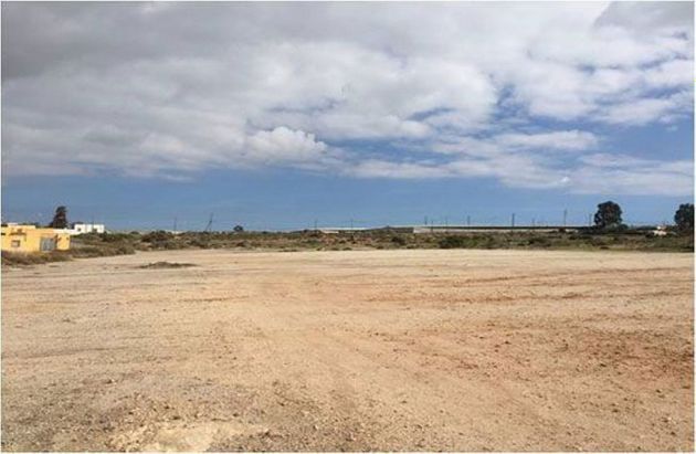 Foto 2 de Venta de terreno en Santa Maria del Águila - Las Norias de Daza de 4897 m²