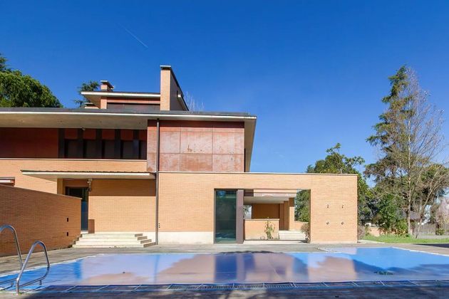 Foto 2 de Casa en venda a La Florida - El Plantío de 10 habitacions amb piscina i garatge