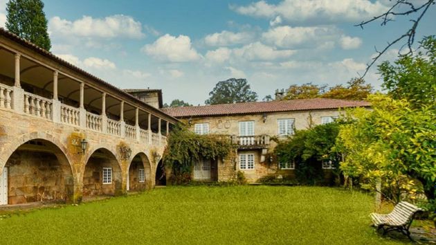 Foto 1 de Casa en venda a Tomiño de 3 habitacions amb terrassa i piscina