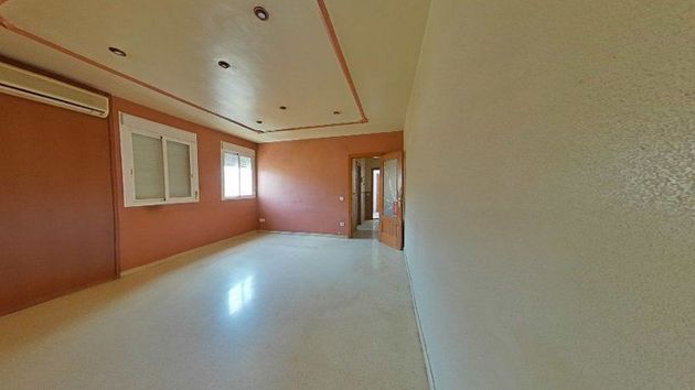 Foto 2 de Venta de piso en Priego de Córdoba de 3 habitaciones con garaje y aire acondicionado