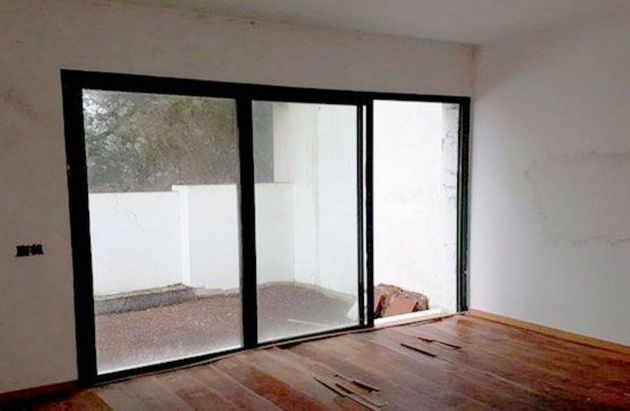 Foto 2 de Casa en venta en Los Castillos-Los Portales-Visvique de 3 habitaciones con terraza