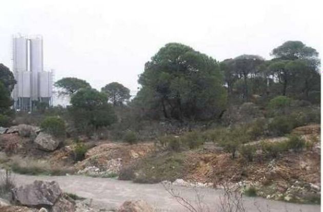 Foto 1 de Venta de terreno en Minas de Riotinto de 6320 m²