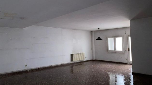Foto 1 de Venta de piso en Castellbisbal de 6 habitaciones y 101 m²