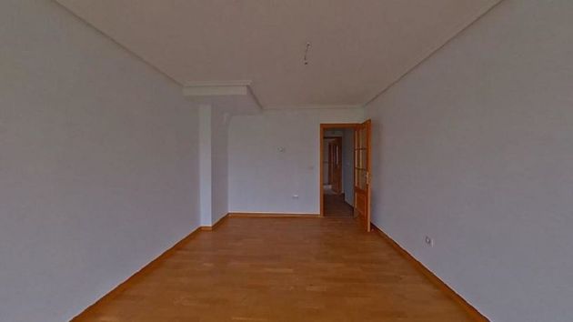 Foto 2 de Pis en venda a Alto del Castaño de 3 habitacions i 137 m²