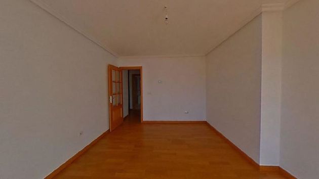 Foto 2 de Pis en venda a Alto del Castaño de 3 habitacions i 138 m²