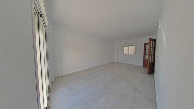Foto 1 de Pis en venda a Centro - Huelva de 4 habitacions amb ascensor