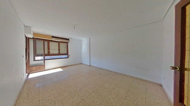 Foto 1 de Venta de piso en Almoradí de 4 habitaciones con terraza y balcón
